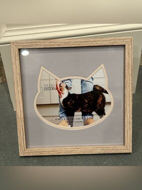 Studio Decor Light Wood Cat Photo Frame with Gray Mat